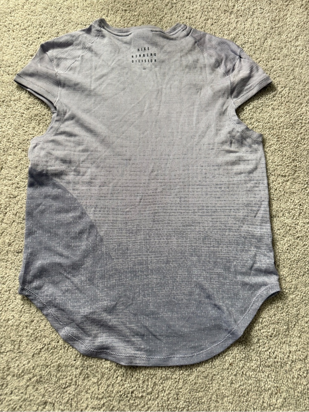 Nike Dri-FIT Run Division Short-Sleeve Light Purple Size S Crew Performance Tee - Picture 6 of 7